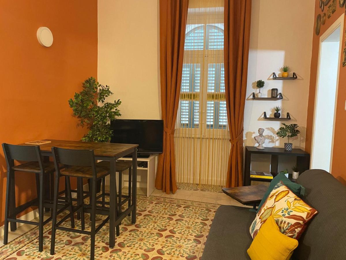 Parisio One Bedroom Maisonette in Sliema Buitenkant foto